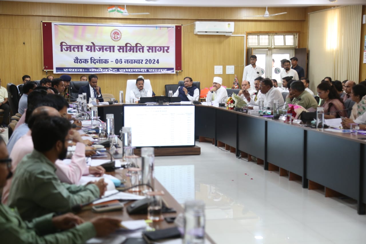 सागर उपमुख्यमंत्री एवं प्रभारी मंत्री श्री राजेंद्र शुक्ल