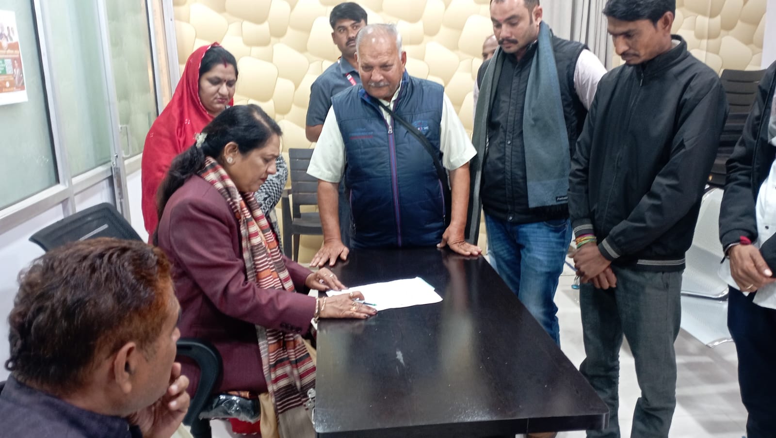 सागर सांसद वानखेड़े ने सांसद संवाद केंद्र में सुनी नागरिकों की समस्यायें