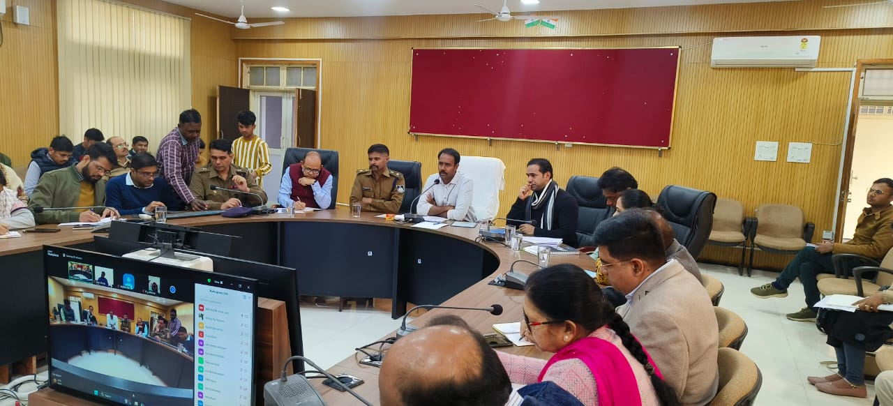 मुख्यमंत्री के आज आगमन पर सभी अधिकारी दिए गए दायित्वों का पूरी निष्ठा, ईमानदारी के साथ निर्वहन करें: कलेक्टर