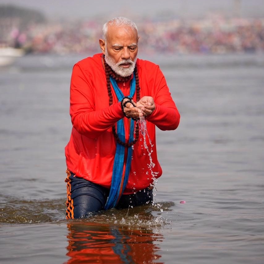 प्रयागराज में महाकुंभ में आकर धन्य हुआ: प्रधानमंत्री