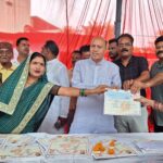 विधायक लारिया ने किया मुख्यमंत्री कन्यादान के चेक एवं प्रमाण-पत्रों का वितरण