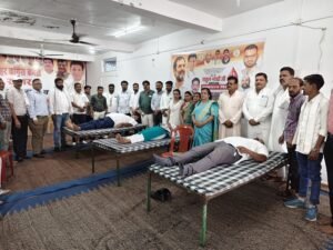 सागर शहर युवा कांग्रेस ने राहुल गांधी के जन्मदिन पर किया रक्तदान शिविर का आयोजन